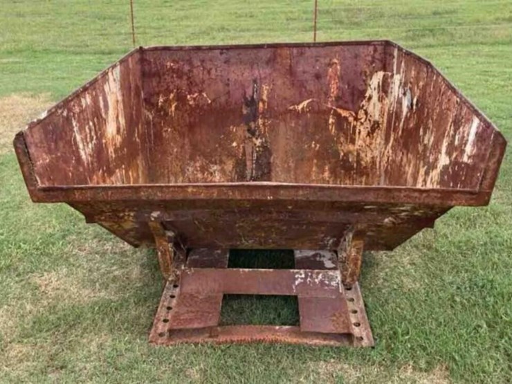 metal-trash-bin-5’x5’x-40”-tall-image-2