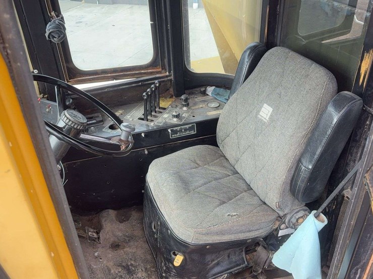 ag-pro-fertilizer-spreader-image-31