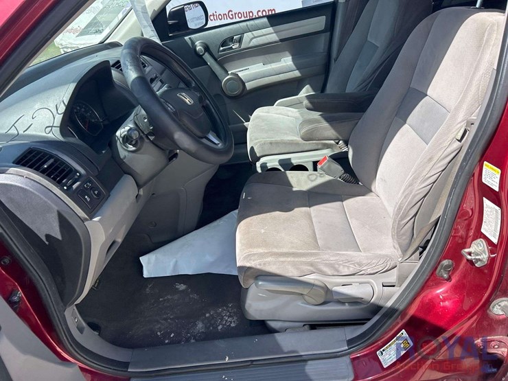2010-honda-crv-image-12