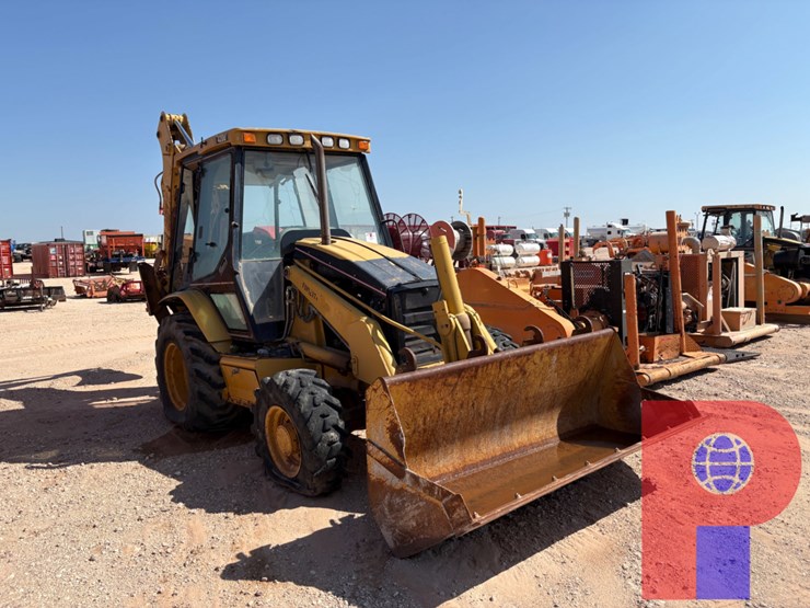 caterpillar-420d-image-2