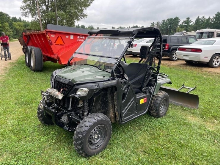 2019-honda-pioneer-500-utv-image-2