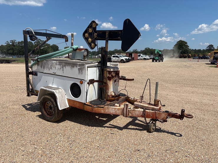 #23064-•-3-in-water-pump,-gas-engine,-trailer-mounted-image-2