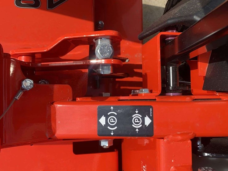 2023-ariens-91161-zero-turn-mower-image-18