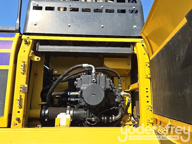 2021-komatsu-pc490-lc-11-image-45