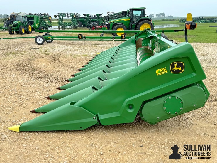 2022-john-deere-c12r-image-6