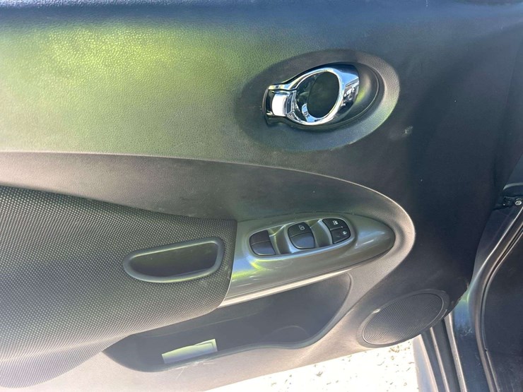 2014-nissan-juke-image-10