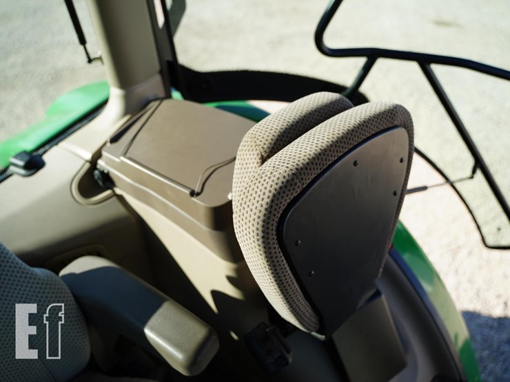 2018-john-deere-6120r-image-35