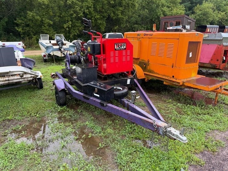 tuff-hot-water-pressure-washer-trailer-image-2