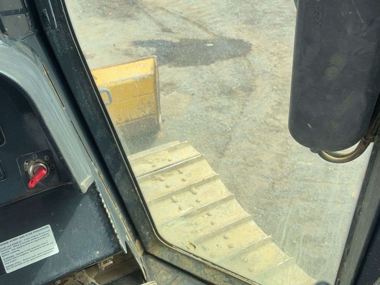 deere-550j-lt-image-30