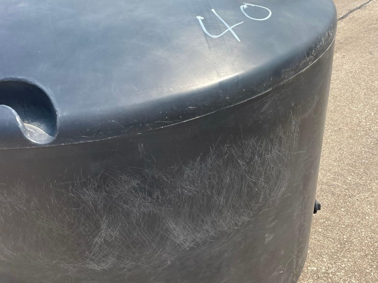 550-gallon-poly-tank-image-4