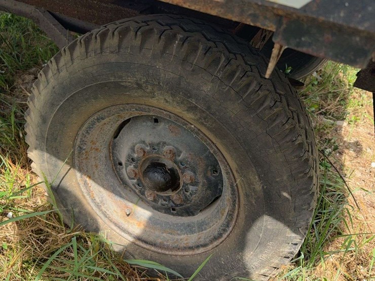 flatbed-off-ford-truck-on-running-gear-image-6