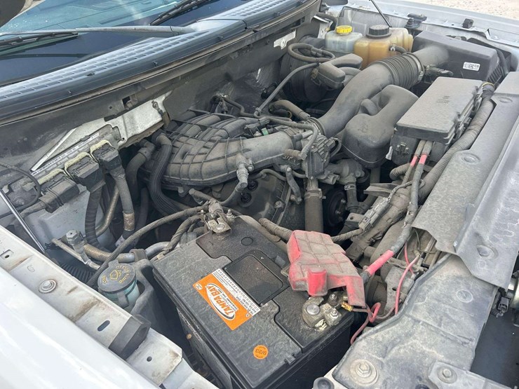 2014-ford-f-150-pickup-truck-image-9