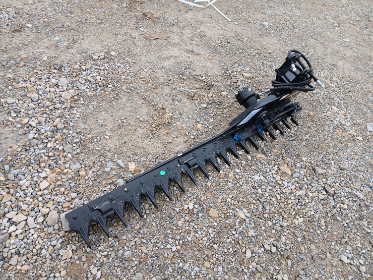 #19254-•-miva-hedge-trimmer-mini-excavator-attachment-image-2