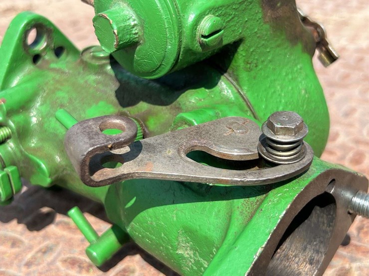 marvel-schebler-dltx-50-carburetor-image-9