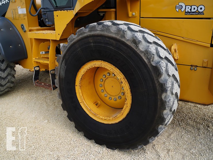 2015-deere-544k-image-27
