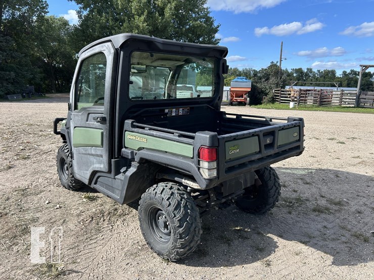 2018-john-deere-gator-xuv-835r-image-11