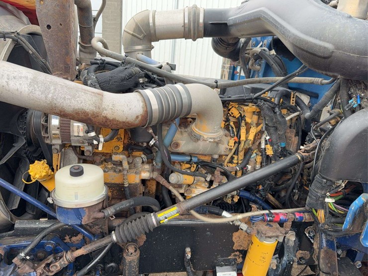 2008-peterbilt-388-image-36