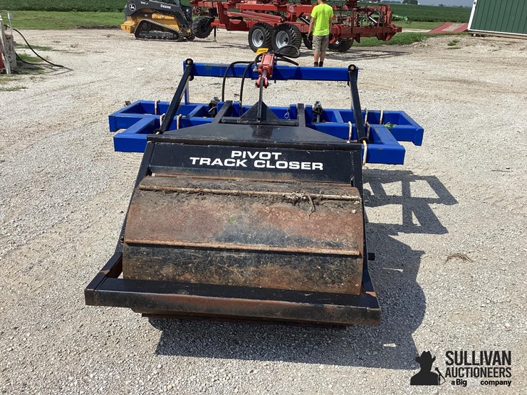 pivot-5'-3-pt-track-closer-image-5
