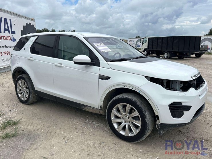 2017-land-rover-discovery-suv-image-2