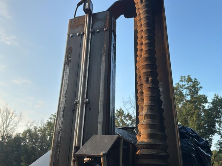 #129-•-2004-wood-mizer-lt300-bandmill-image-32