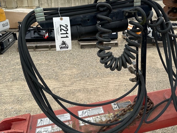 case-ih-330-image-2
