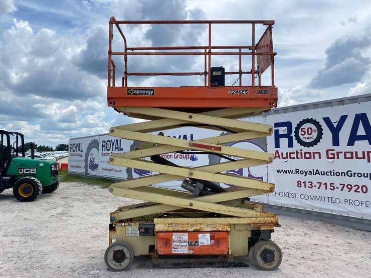 2018-jlg-3246es-image-8