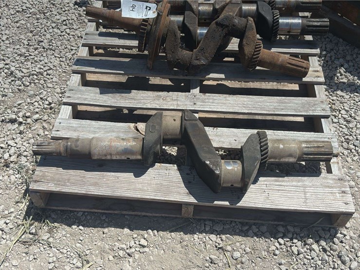 john-deere-model-g-crankshaft-image-1