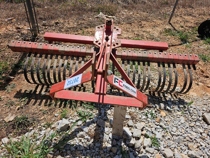 #20732-•-72"-rock-rake-image-7