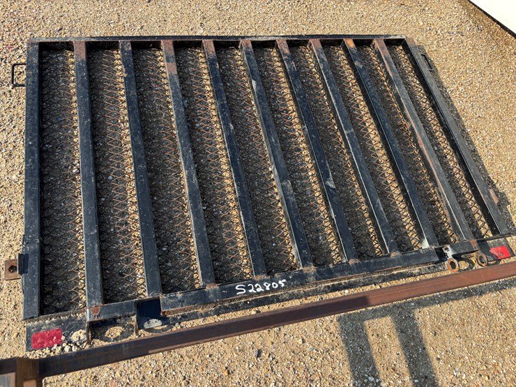 #22805-•-16-ft-utility-trailer-gate-image-3