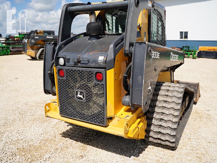 2015-deere-333e-image-20