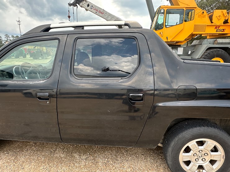 2008-honda-ridgeline-image-13