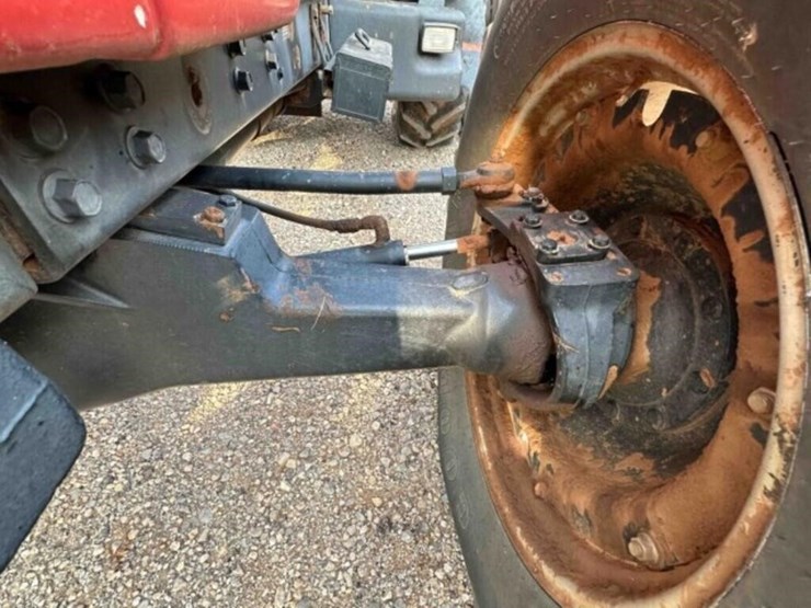 case-7130-tractor-image-16