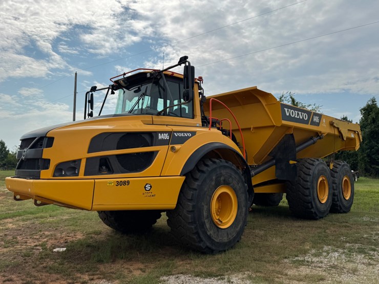 2021-volvo-a40g-image-1