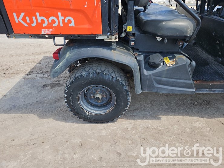 2022-kubota-rtvx1140-image-7
