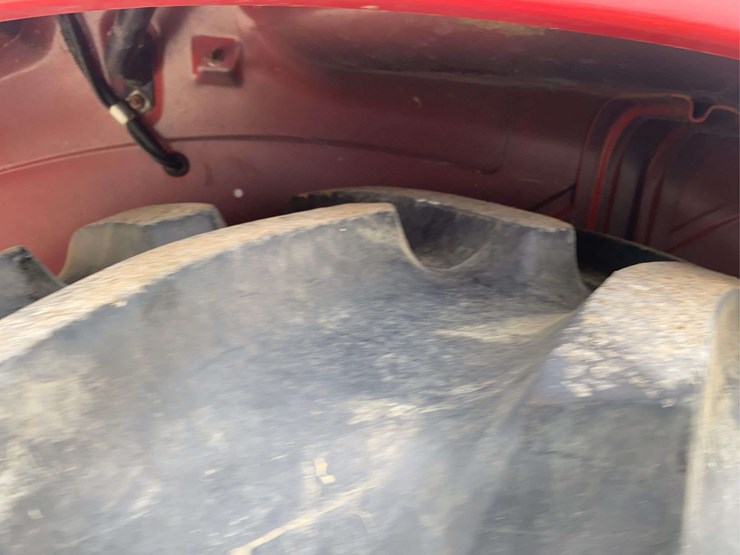 case-jx80-4wd-tractor-image-14