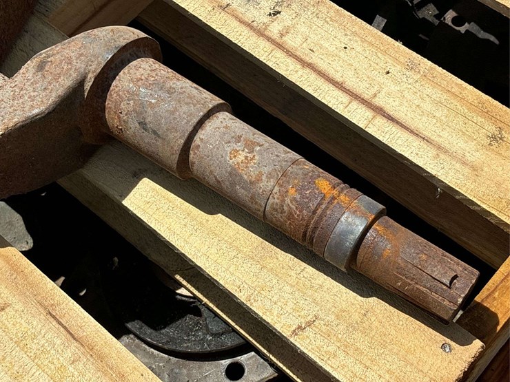john-deere-model-a-crankshaft-image-3