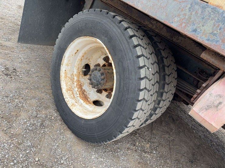 1995-ford-f600-image-11