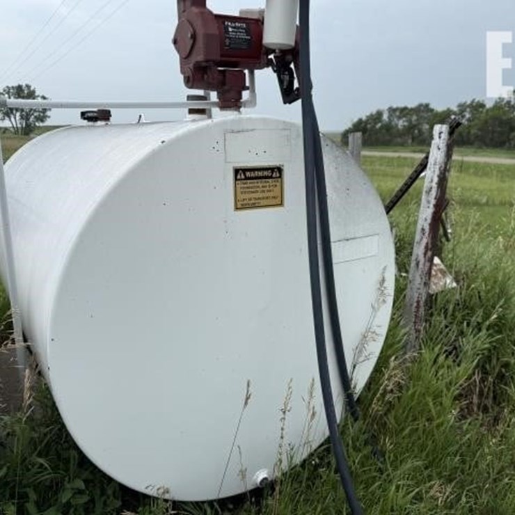 550 GALLON FUEL TANK (1)