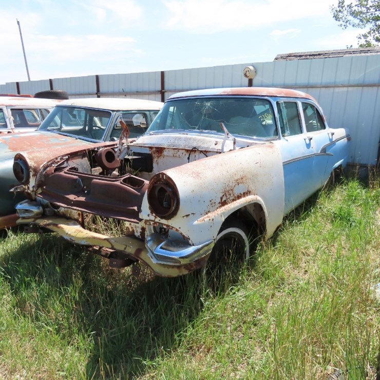 1956 Ford 4dr Sedan for project or parts