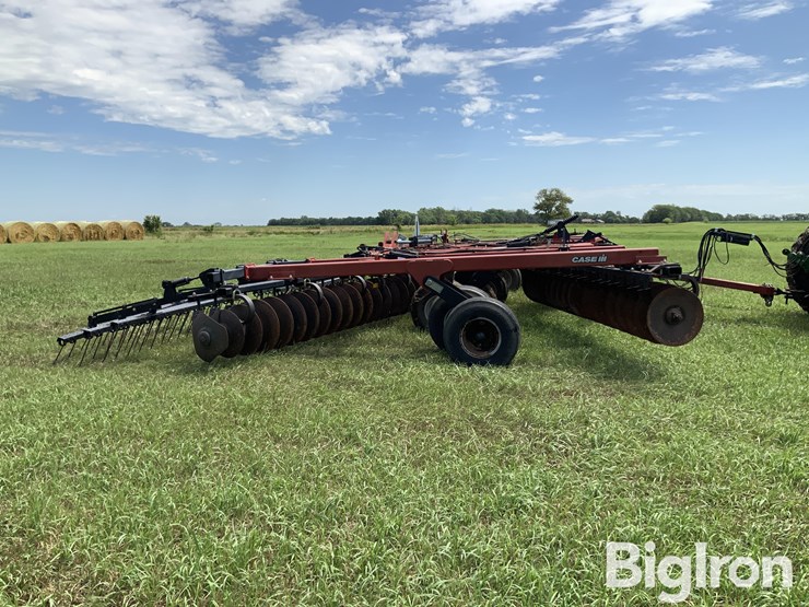 2011-case-ih-370-image-4