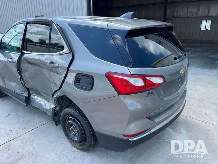 2018-chevrolet-equinox-lt-image-32