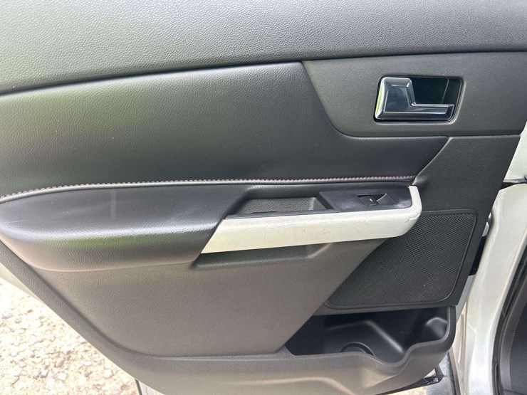 2013-ford-edge-sel-image-18