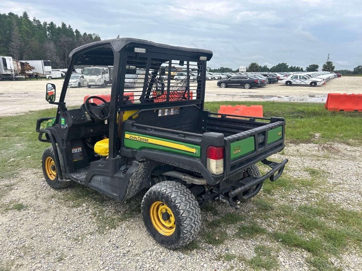 2020-john-deere-gator-xuv-835m-image-4