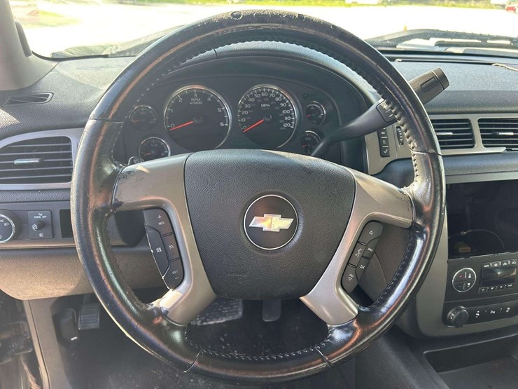 2012-chevrolet-silverado-1500-ltz-image-11