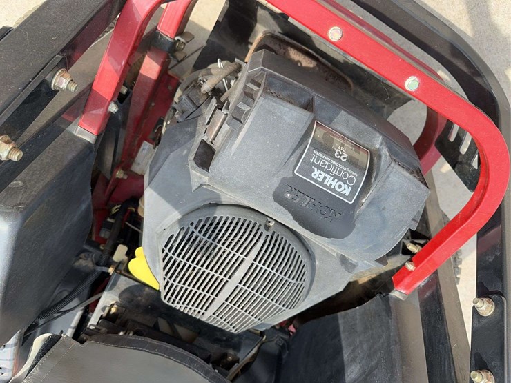 toro-titan-mx5400-zero-turn-mower-image-9