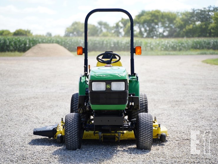 2003-john-deere-2210-image-2
