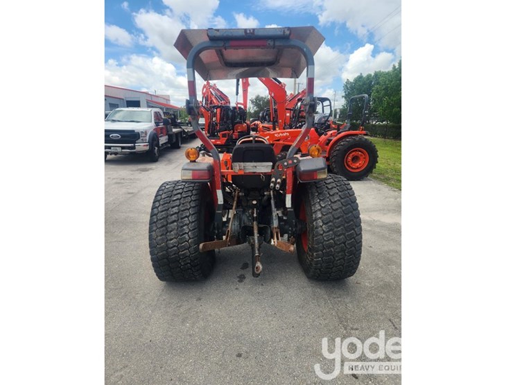 2015-kubota-l4701dt-image-2