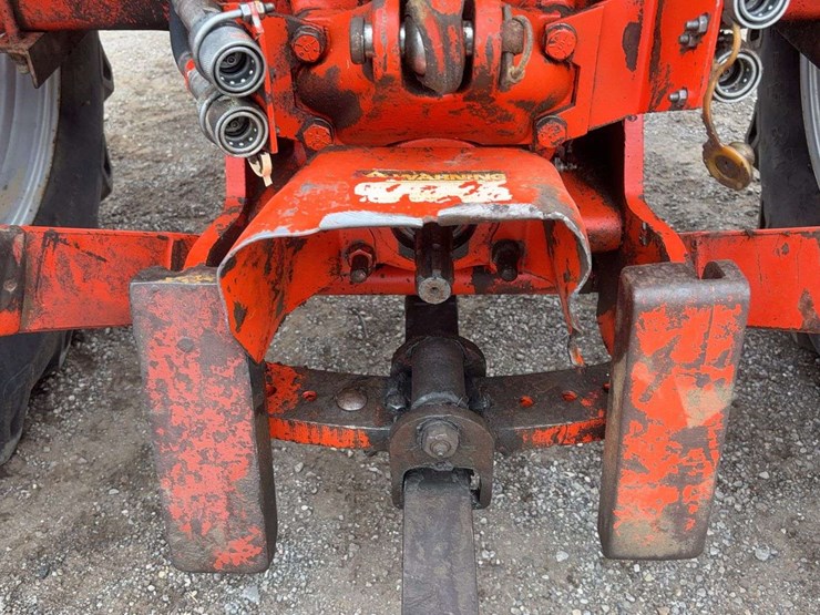 1977-case-970-2wd-tractor-image-9