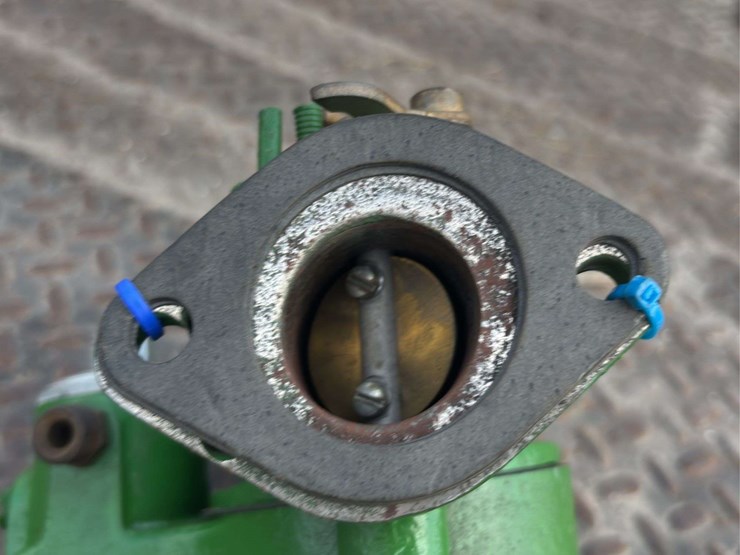 marvel-schebler-dltx-10-carburetor-image-5