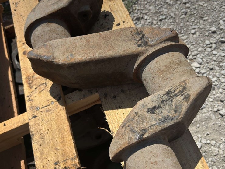 john-deere-model-g-crankshaft-image-11